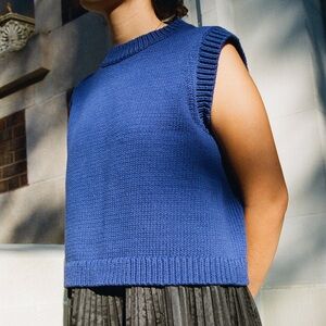 Nikki Chasin Shape Cotton Vest in Lapis size Large